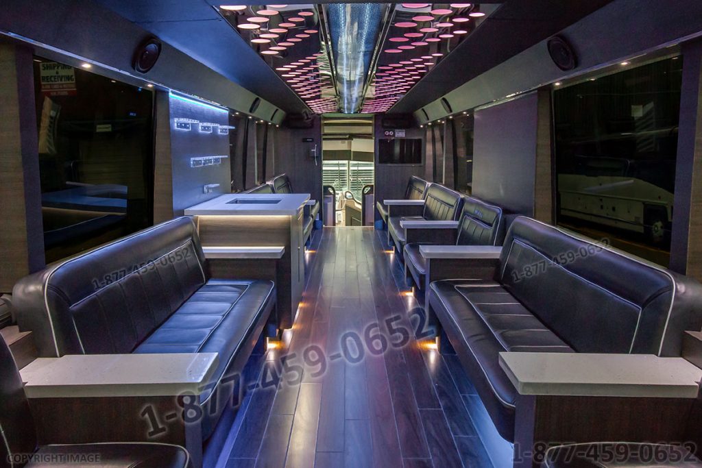 Party Bus: MCI-3