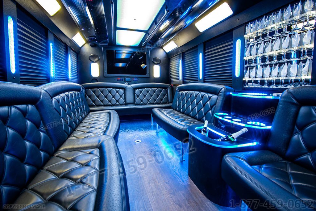 Party Bus – Ford